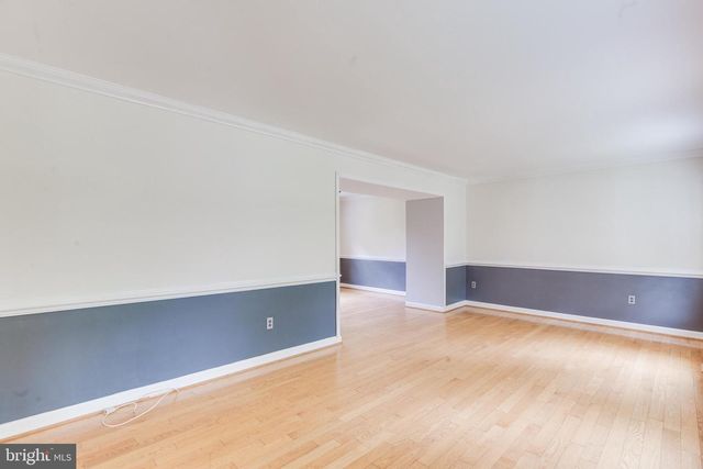 10136 YORKTOWN DR, Great Falls, VA 22066