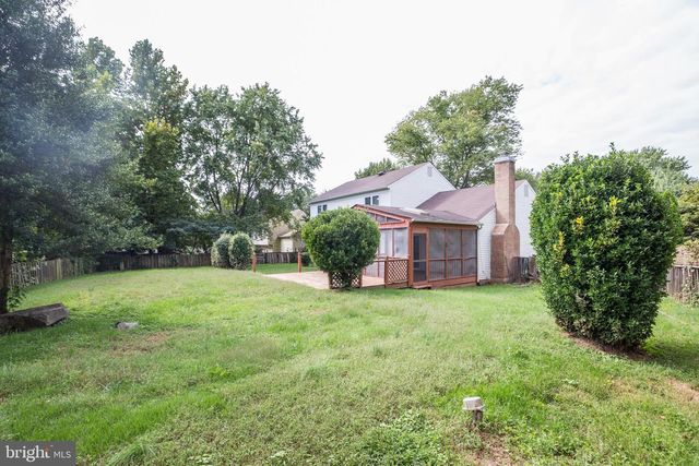 10136 YORKTOWN DR, Great Falls, VA 22066