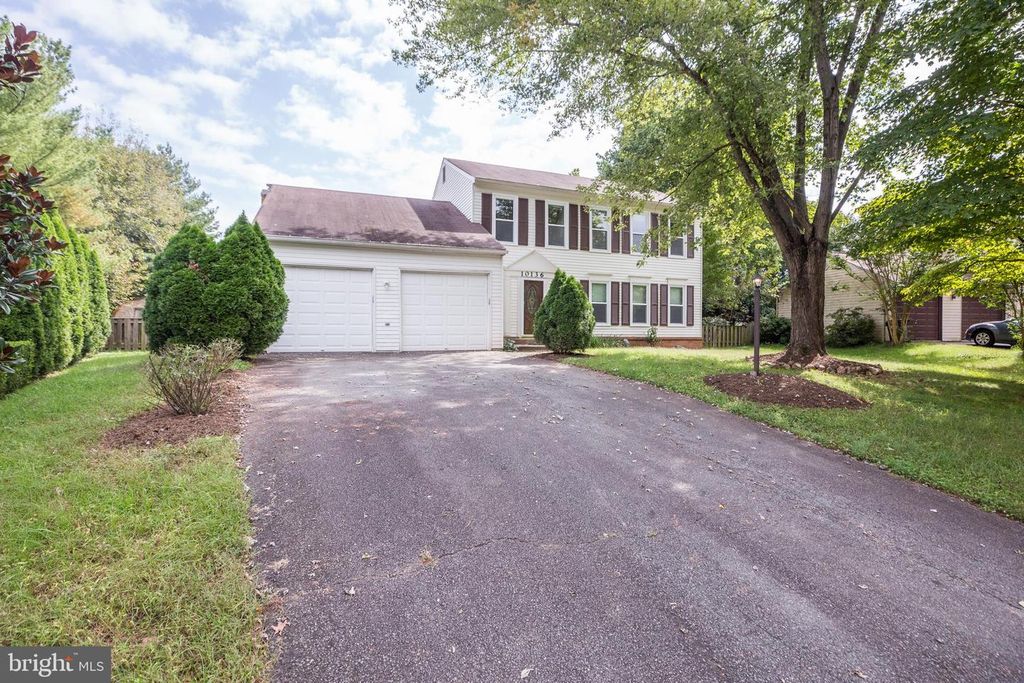 10136 YORKTOWN DR, Great Falls, VA 22066