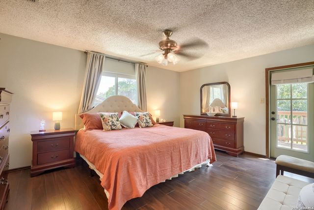 8306 RIDGE TER, San Antonio, TX 78251