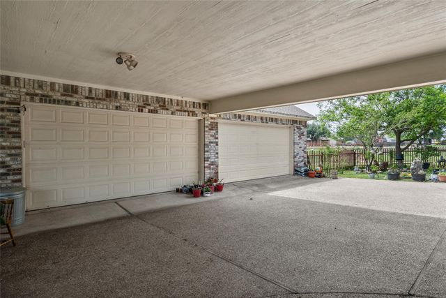 1692 W Tate Street, Robinson, TX 76706