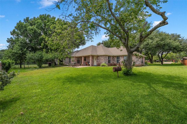 1692 W Tate Street, Robinson, TX 76706