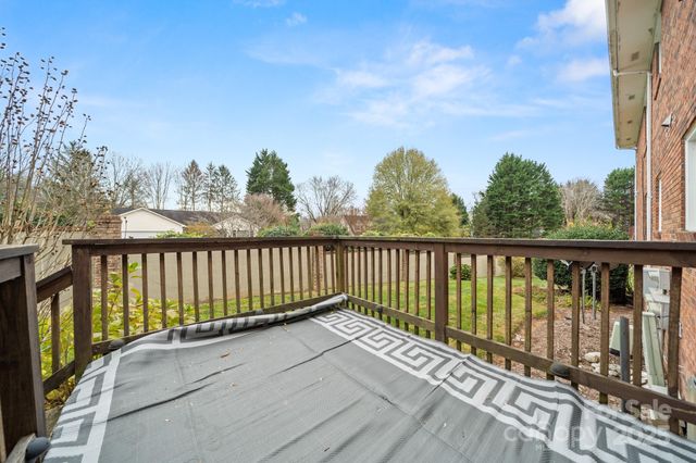 27 Capri Lane 15-D, Hendersonville, NC 28791