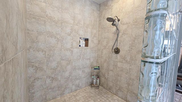 2893 BALLY BUNION LANE, Green Bay, WI 54311