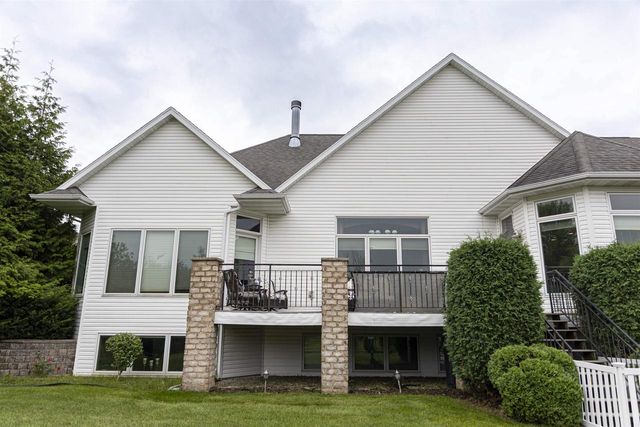 2893 BALLY BUNION LANE, Green Bay, WI 54311
