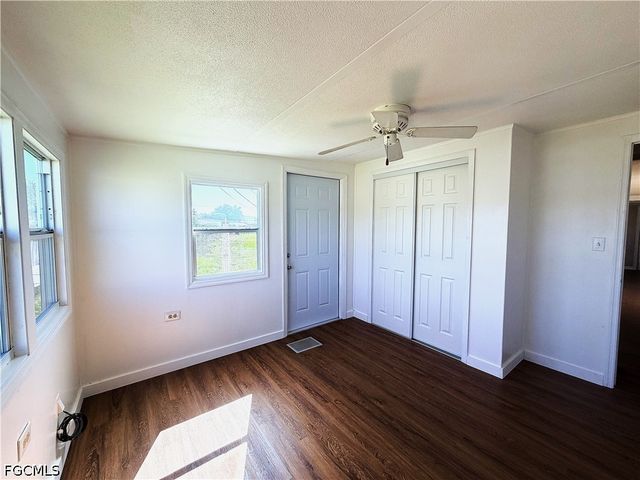 139 Gaslight AVE, North Fort Myers, FL 33917