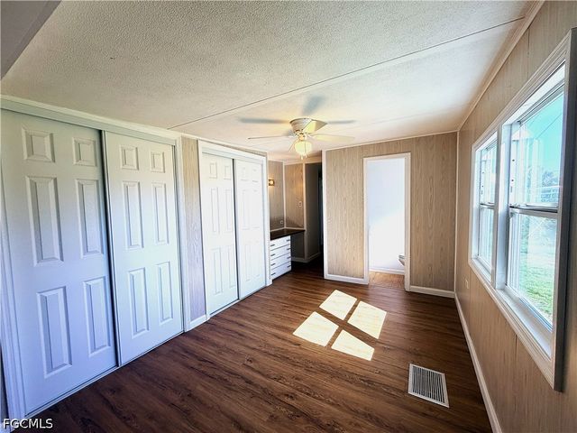 139 Gaslight AVE, North Fort Myers, FL 33917