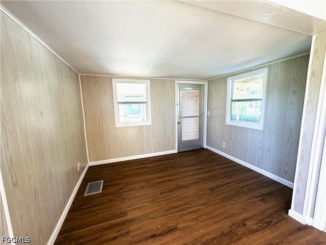 139 Gaslight AVE, North Fort Myers, FL 33917