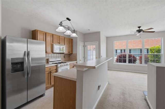 6411 Silvertide Way, Flowery Branch, GA 30542