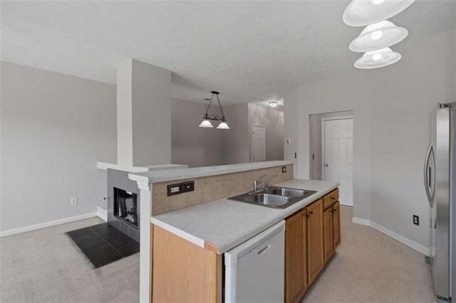 6411 Silvertide Way, Flowery Branch, GA 30542