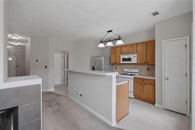 6411 Silvertide Way, Flowery Branch, GA 30542