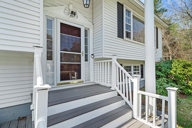 6 Happy Lane, Londonderry, NH 03053
