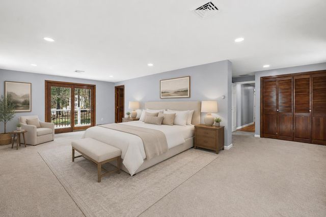 6 Happy Lane, Londonderry, NH 03053