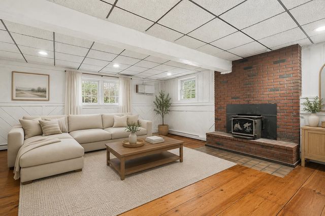 6 Happy Lane, Londonderry, NH 03053