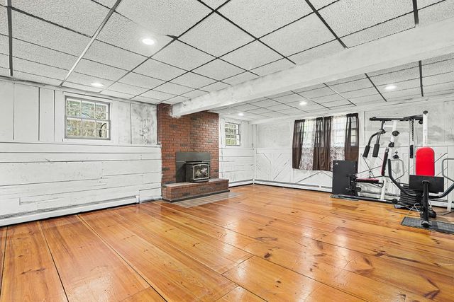 6 Happy Lane, Londonderry, NH 03053