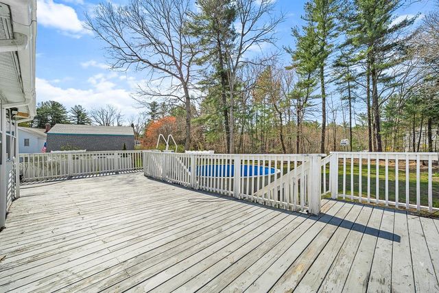 6 Happy Lane, Londonderry, NH 03053