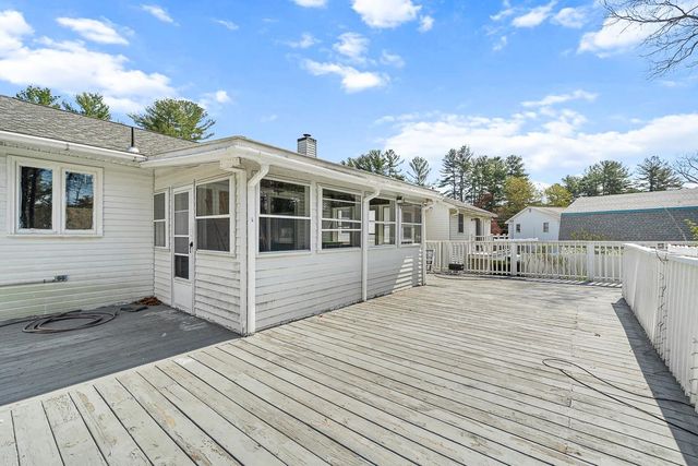 6 Happy Lane, Londonderry, NH 03053