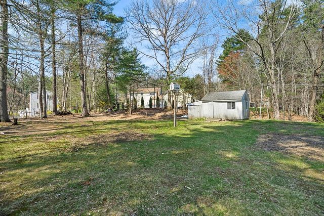 6 Happy Lane, Londonderry, NH 03053