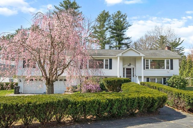 6 Happy Lane, Londonderry, NH 03053