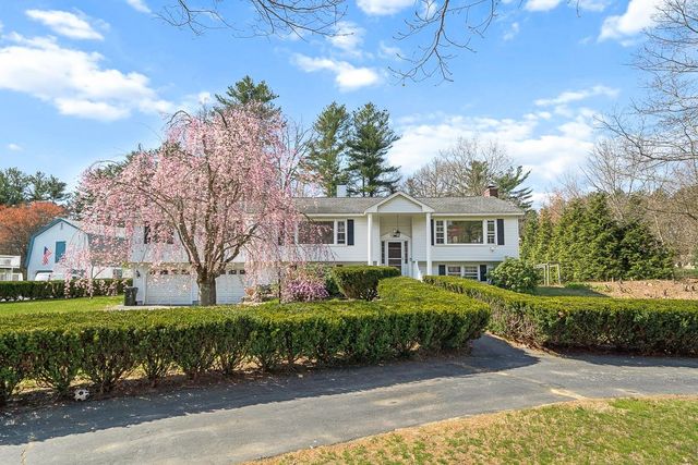 6 Happy Lane, Londonderry, NH 03053