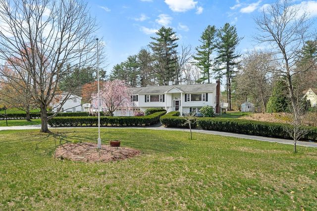6 Happy Lane, Londonderry, NH 03053