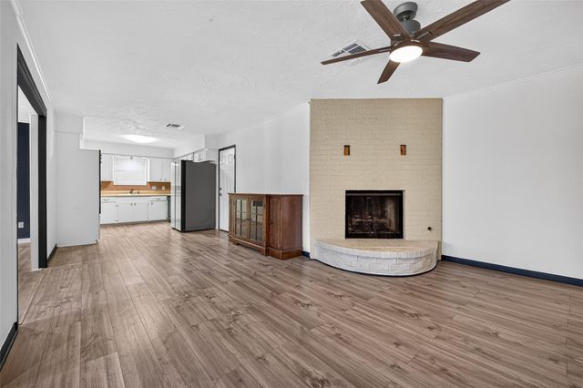 2226 Viola Drive, League City, TX 77573