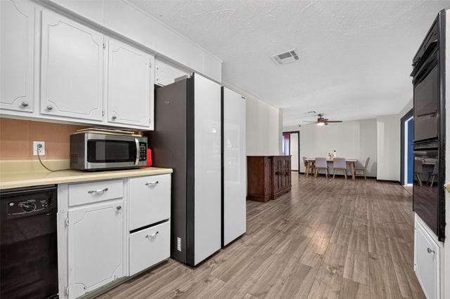 2226 Viola Drive, League City, TX 77573