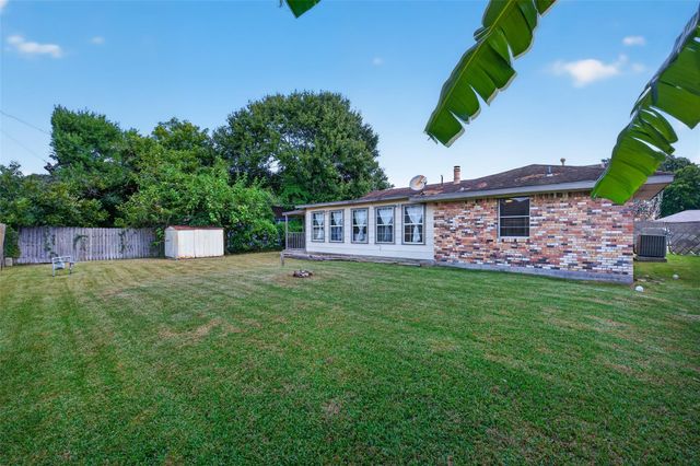 2226 Viola Drive, League City, TX 77573
