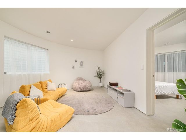 1675 Verbena St, Denver, CO 80220