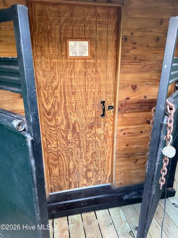 801 Jeff Road, Arapahoe, NC 28510