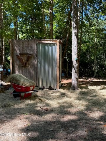 801 Jeff Road, Arapahoe, NC 28510