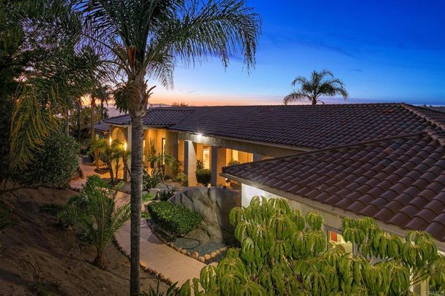 30330 Via Maria Elena, Bonsall, CA 92003
