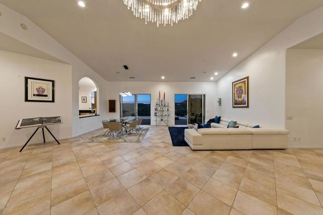30330 Via Maria Elena, Bonsall, CA 92003