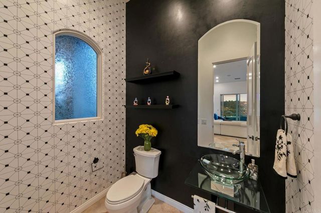 30330 Via Maria Elena, Bonsall, CA 92003