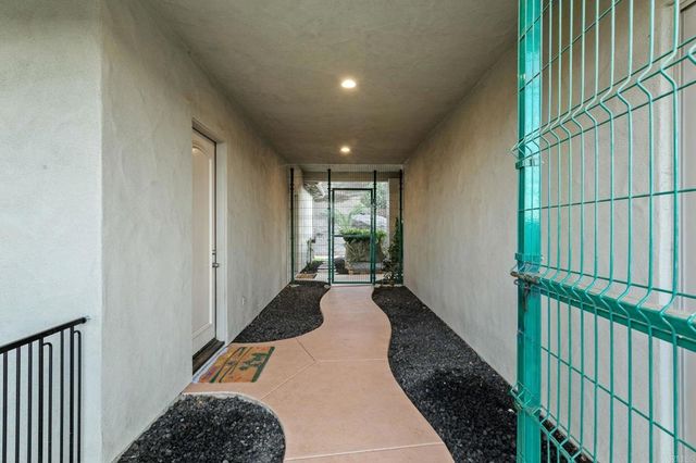 30330 Via Maria Elena, Bonsall, CA 92003