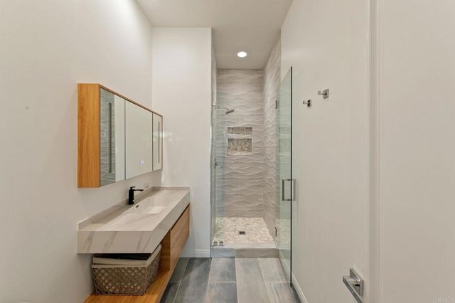 30330 Via Maria Elena, Bonsall, CA 92003