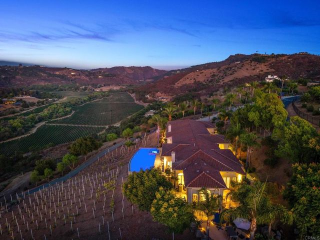 30330 Via Maria Elena, Bonsall, CA 92003