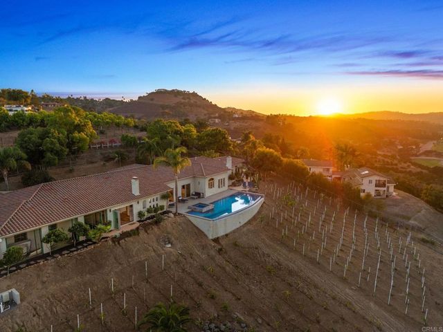 30330 Via Maria Elena, Bonsall, CA 92003
