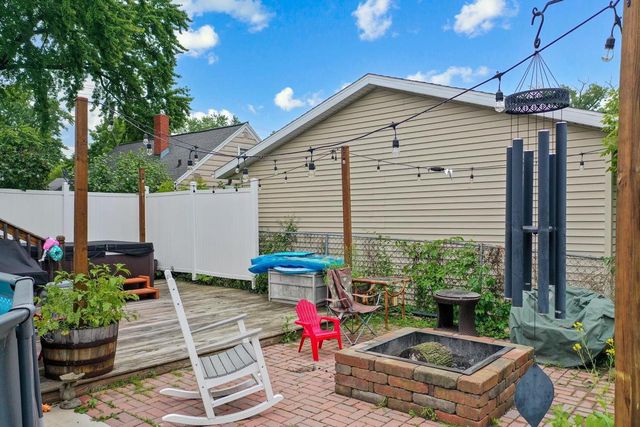 1436 CROOKS STREET, Green Bay, WI 54301