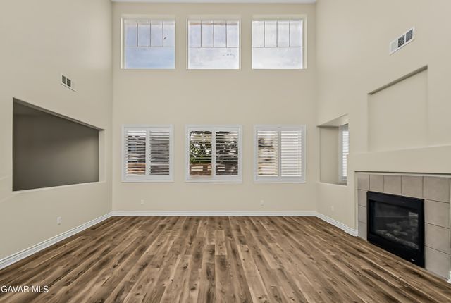 4644 Juniper Court, Lancaster, CA 93536