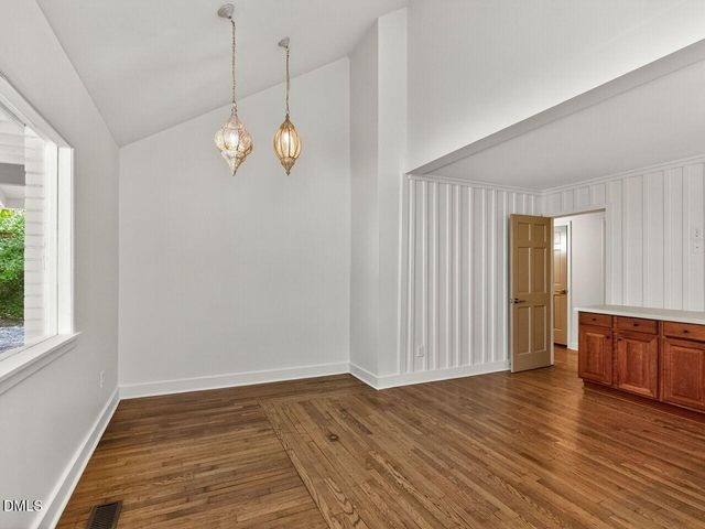 915 Dairyland Road, Chapel Hill, NC 27516