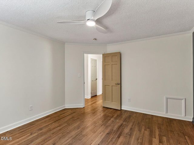 915 Dairyland Road, Chapel Hill, NC 27516