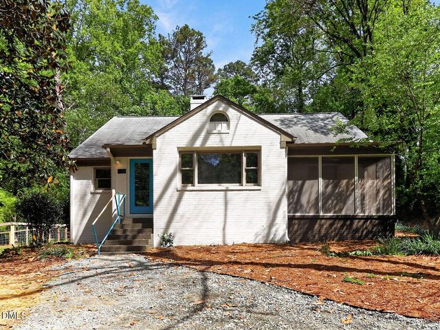 915 Dairyland Road, Chapel Hill, NC 27516