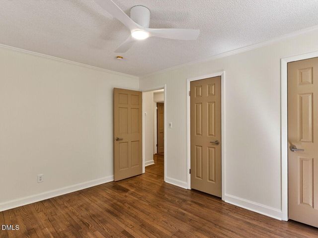 915 Dairyland Road, Chapel Hill, NC 27516