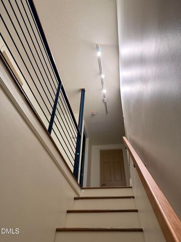 915 Dairyland Road, Chapel Hill, NC 27516