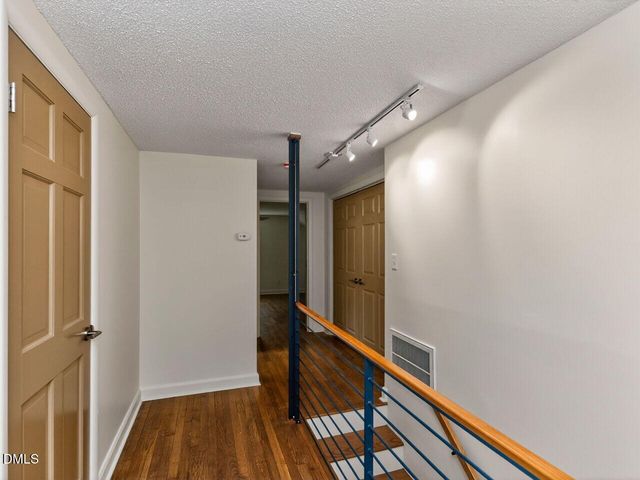 915 Dairyland Road, Chapel Hill, NC 27516