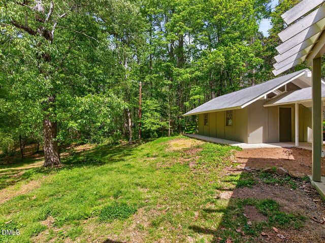 915 Dairyland Road, Chapel Hill, NC 27516