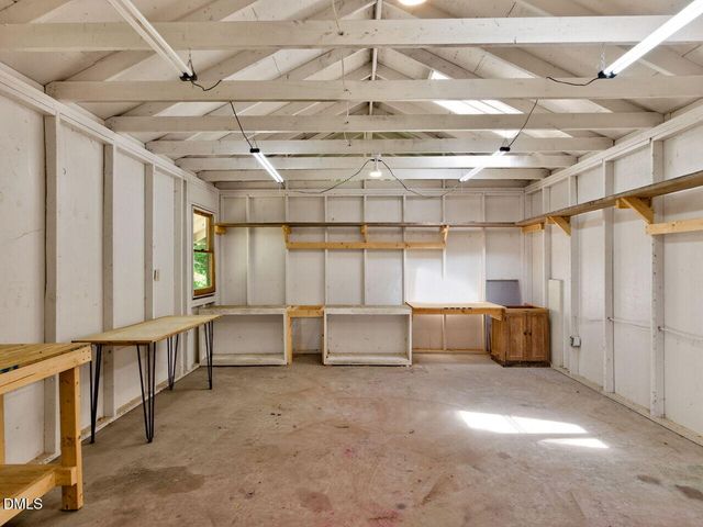 915 Dairyland Road, Chapel Hill, NC 27516