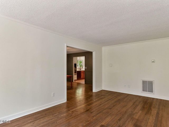 915 Dairyland Road, Chapel Hill, NC 27516