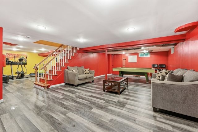 29 Shady Side Dr, Longmeadow, MA 01106